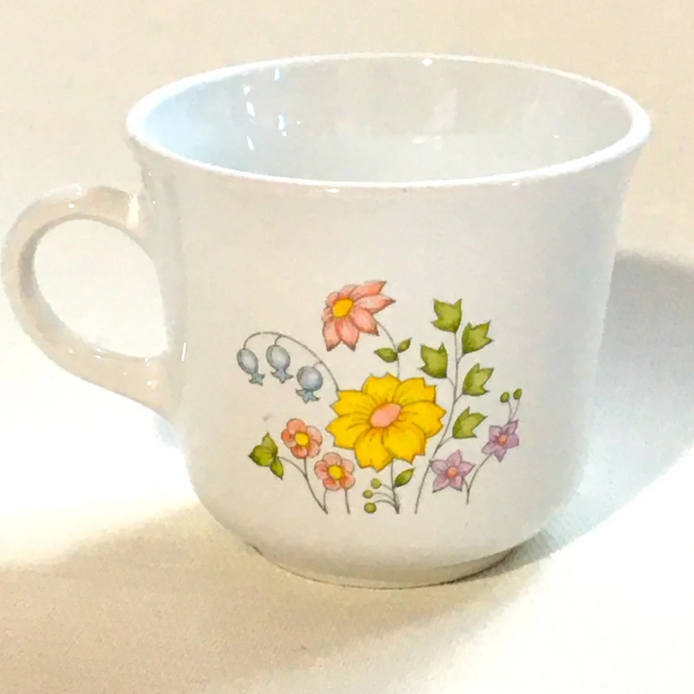 Vintage Corelle Spring Meadow Coffee Tea Cup - Picture 1 of 4